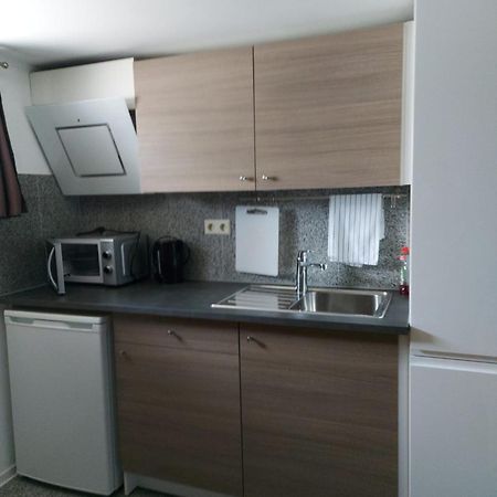 Zimmer In Direkter Naehe Zu Basel Grenzach-Wyhlen Exterior photo