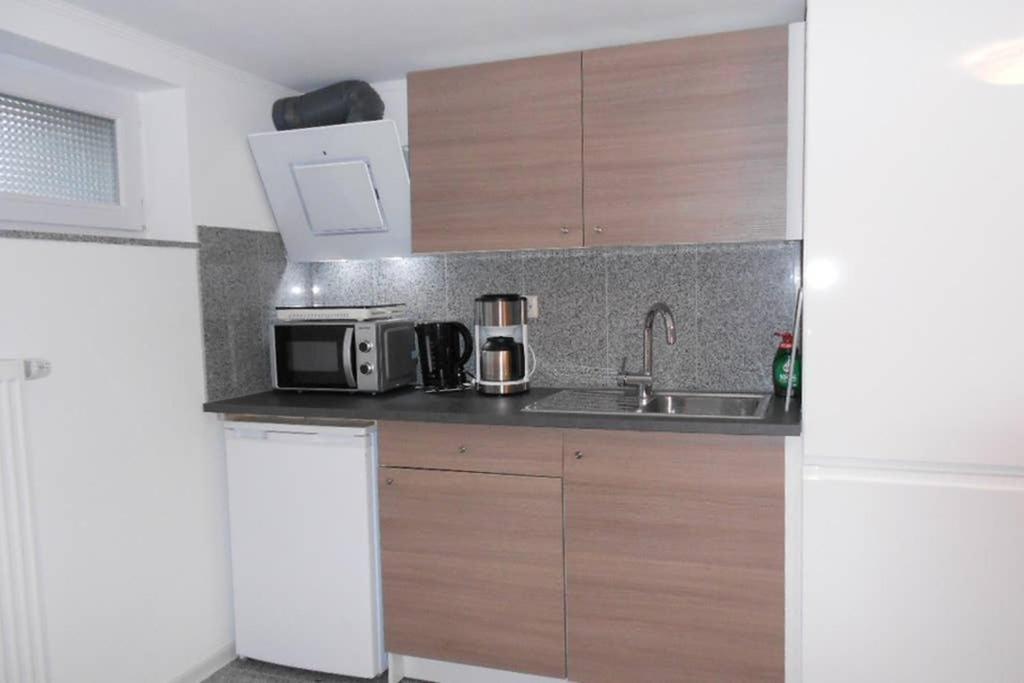 Zimmer In Direkter Naehe Zu Basel Grenzach-Wyhlen Exterior photo